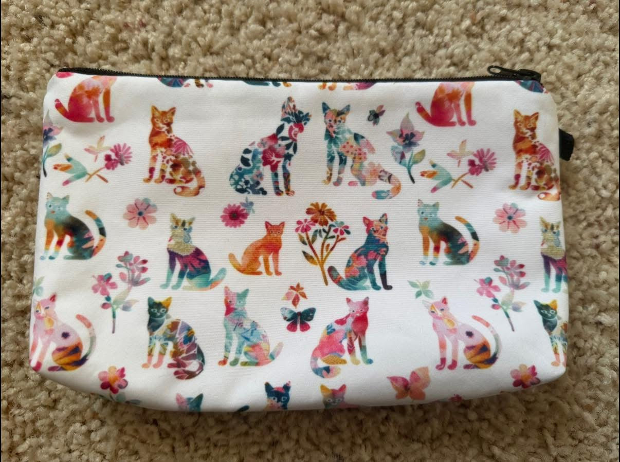 Floral Cats Pouch