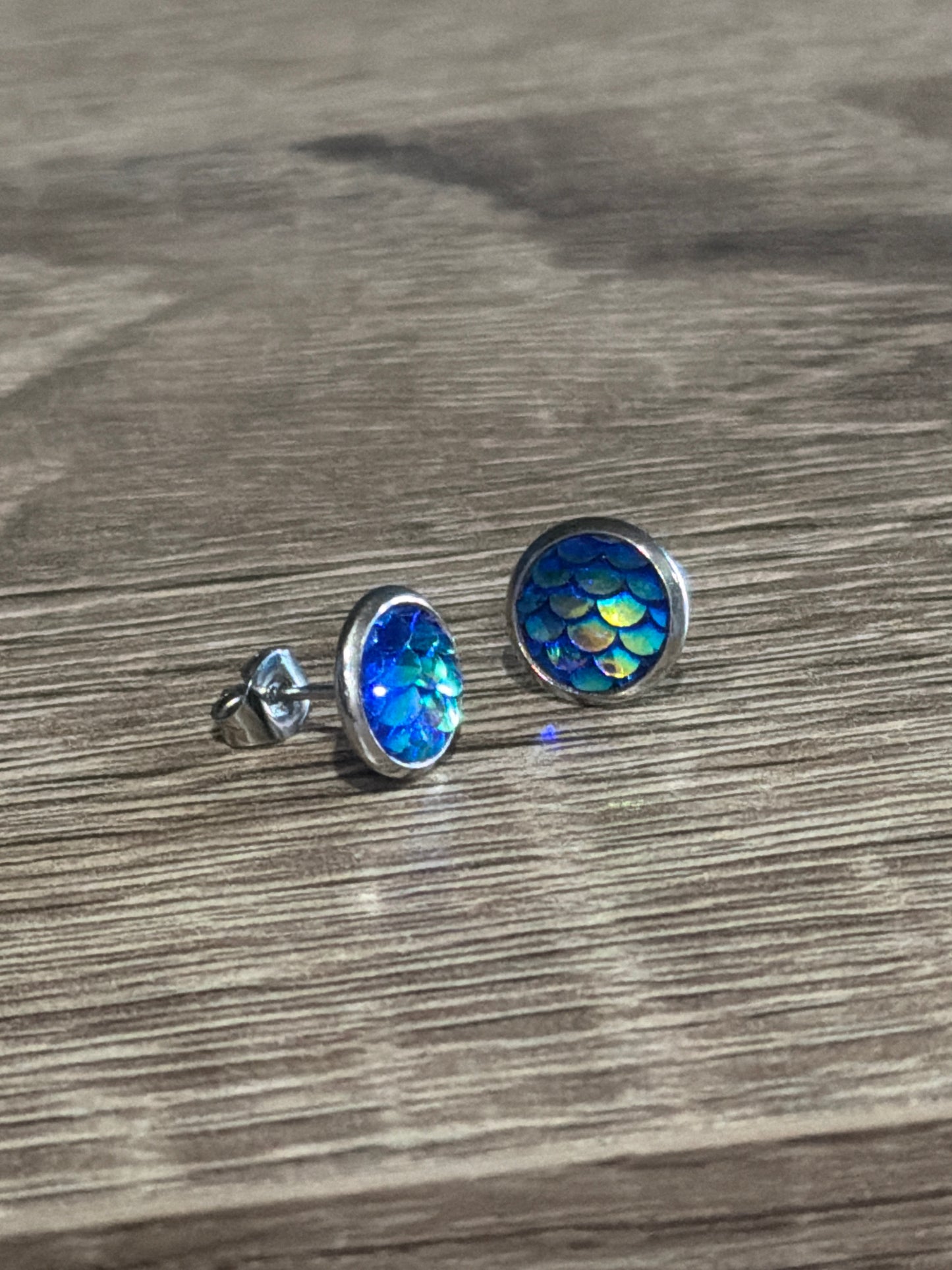 Mermaid Scale Droozy Studs