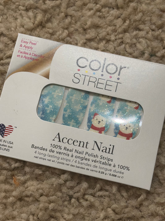 Santa Claws Accent Nails